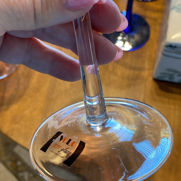 Volo balloon amethyst wine glasses set of 3. NWT. 100% Hand Blown. 9 5/8 x 3 5:8 - Picture 4 of 4